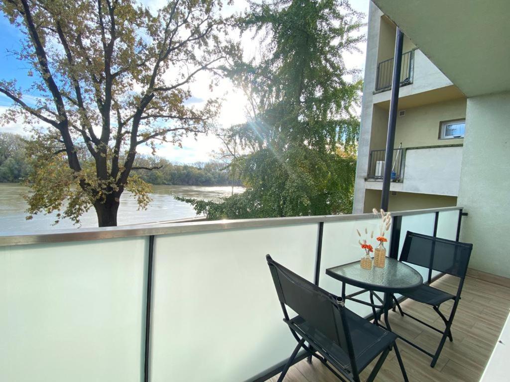 Hip Riverview Bestern Сегед Екстер'єр фото