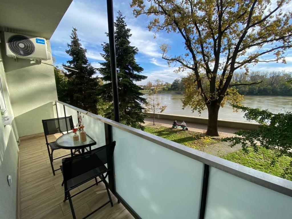 Hip Riverview Bestern Сегед Екстер'єр фото