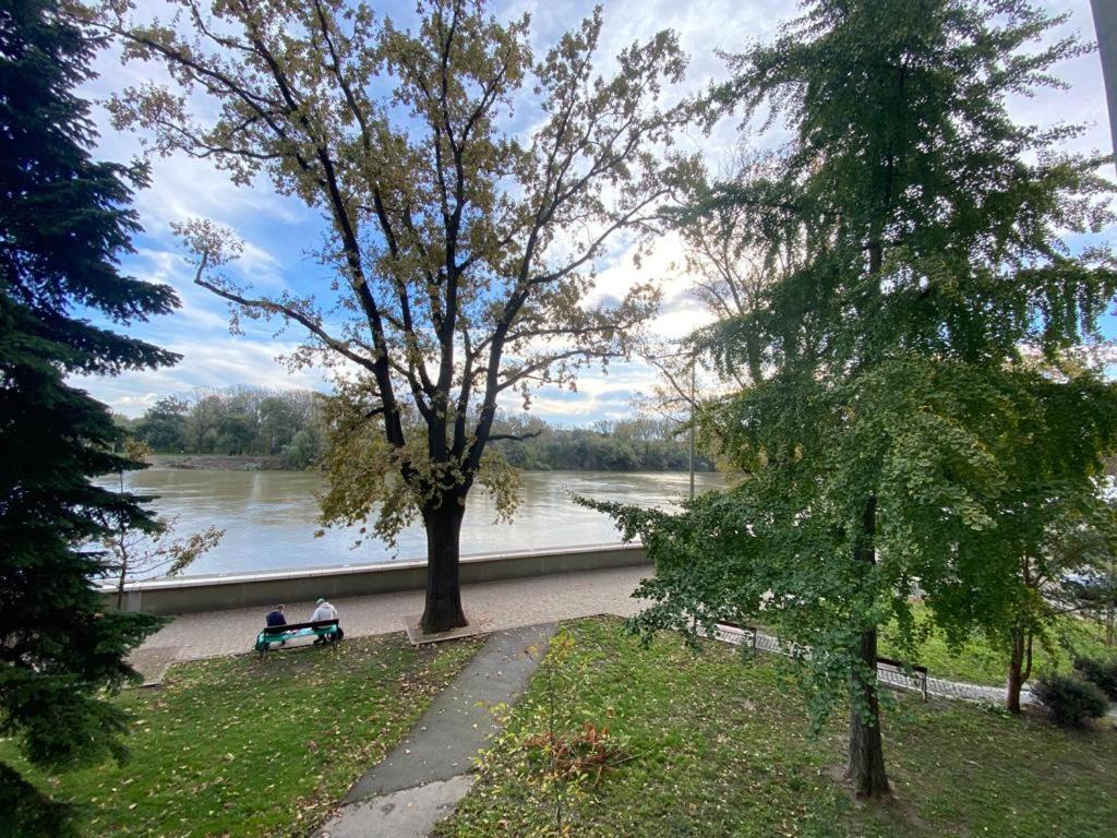 Hip Riverview Bestern Сегед Екстер'єр фото